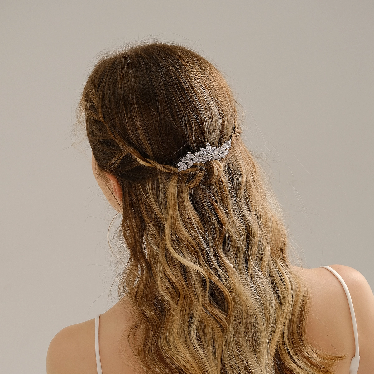 Light Luxury Fashion Leaf Hair Clip Wholesale Everyday Simple Zircon Spring Clip 1