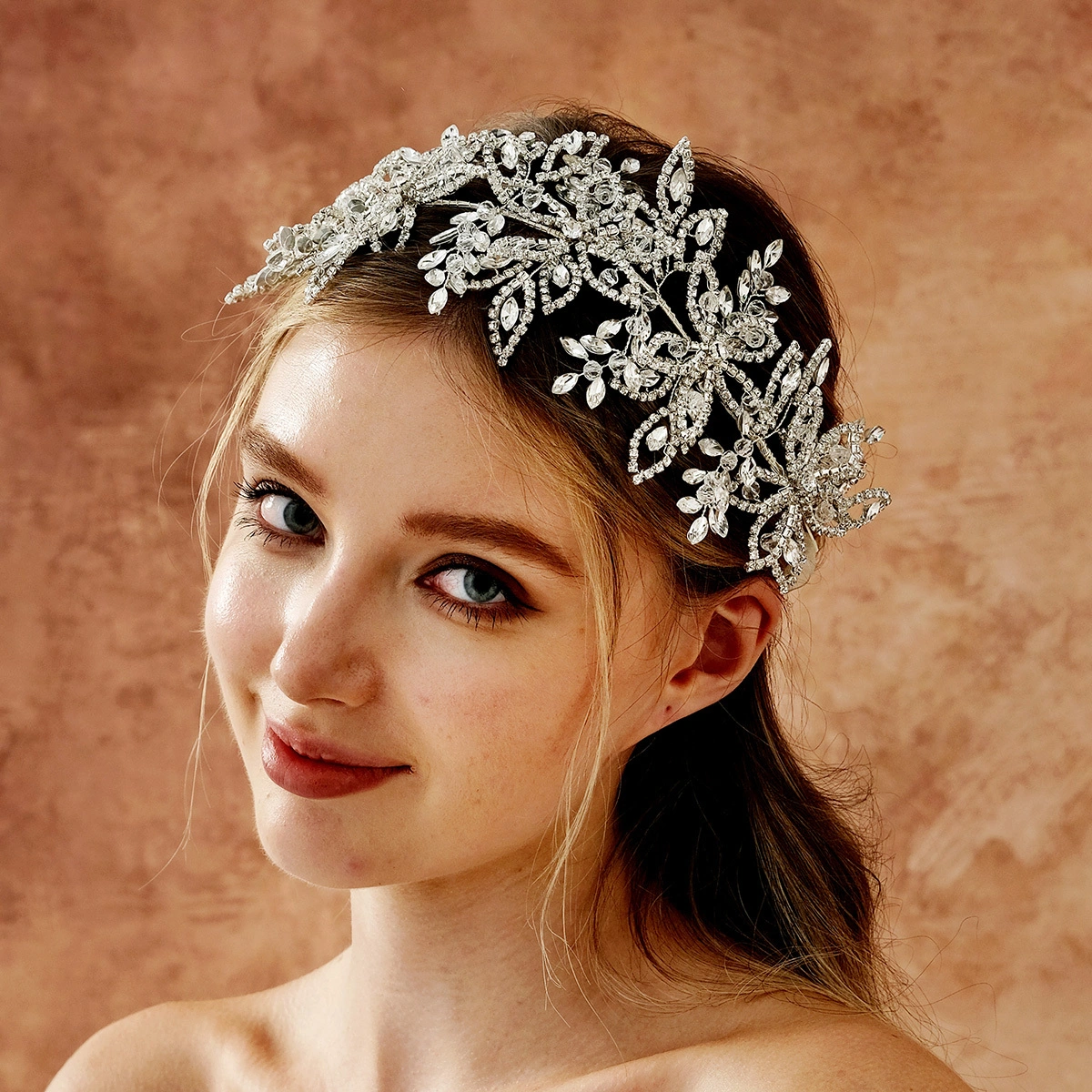 New Bridal Hair Accessories Heavy Duty Wedding Crystal Hair Vine Luxurious Rhinestone Leaf Flexible Chain Headband 1