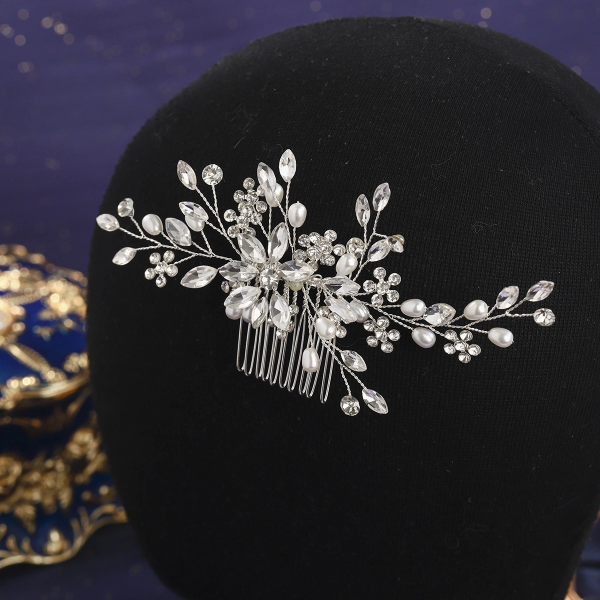 New Style Rhinestone Flower Hair Accessories Elegant Handmade Pearl Hair Comb Bridal Wedding Headpiece 1